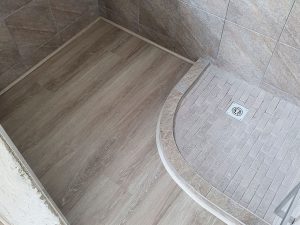 Falco projects Vinyl installation in a bathroom