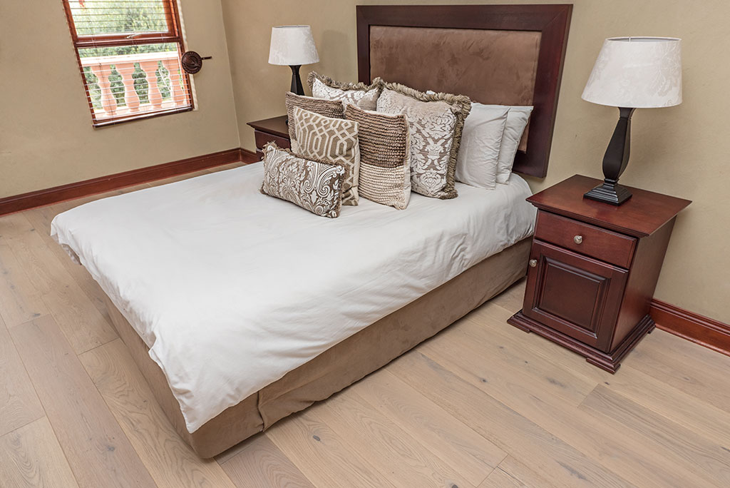 guest room wood flooring