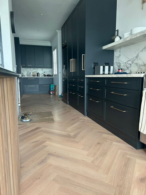 Herringbone Sun bleached oak - Image 9
