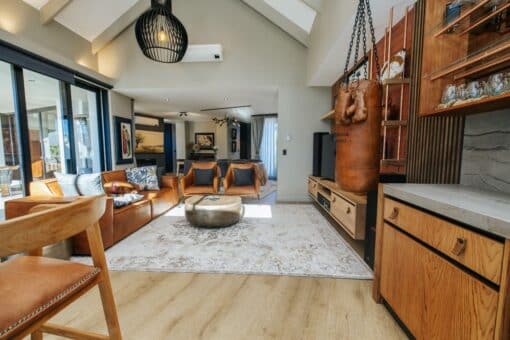 Black Forest Plus Oakwood Villa - Image 8
