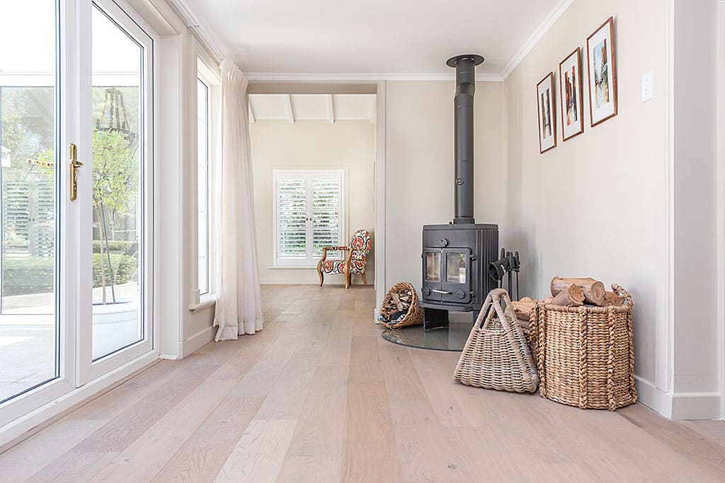 FINoak Outeniqua Pre-Finished engineered wood floor
