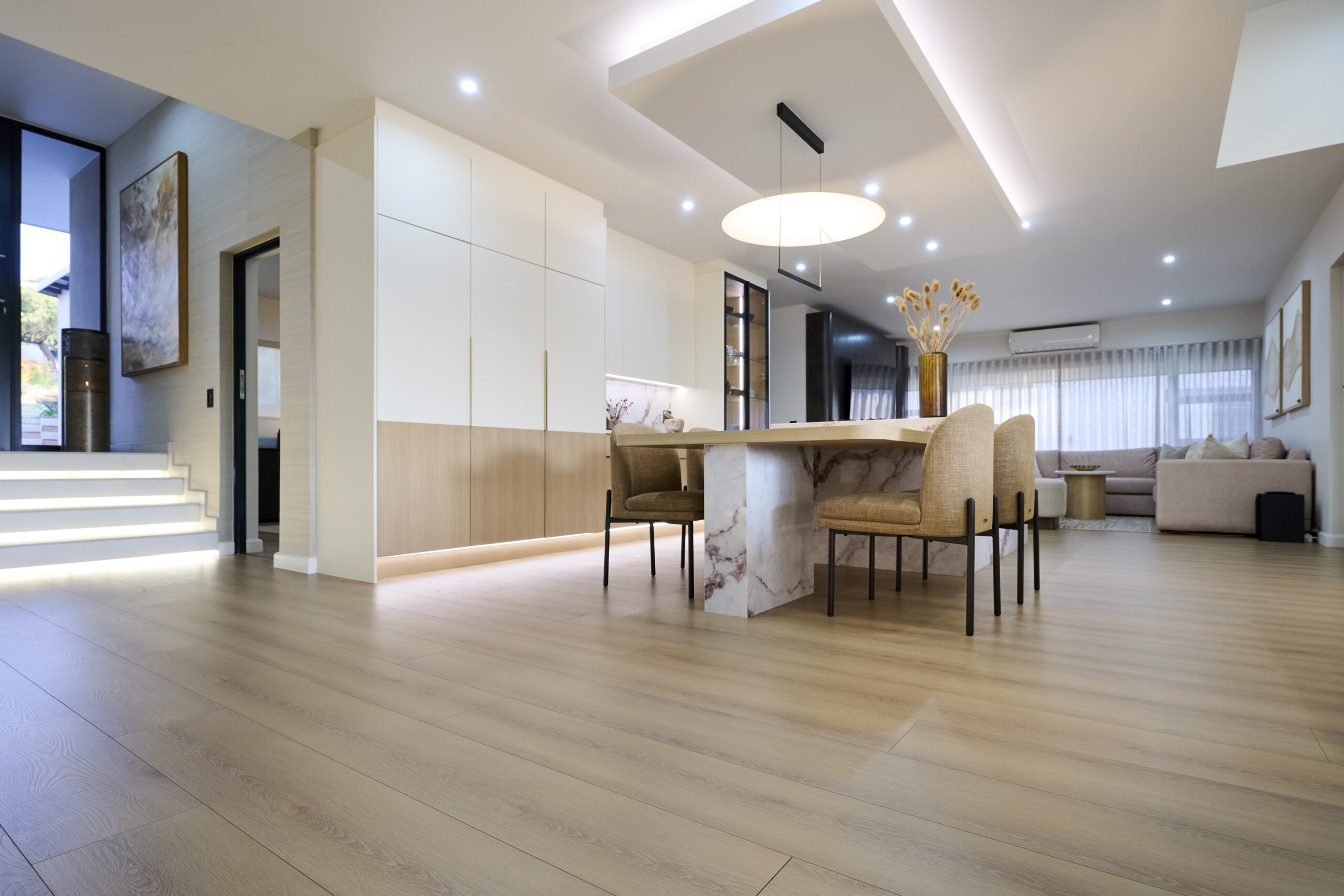 Black Forest Plus Wych Elm Laminate Floor (1)