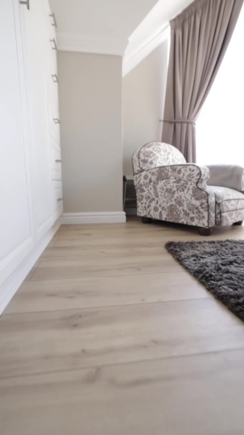 Instagram post from finfloorsa. This post is in position 14.