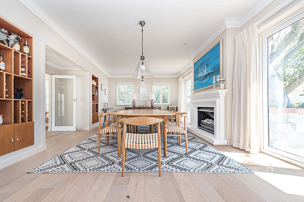 Instagram post from finfloorsa. This post is in position 1.