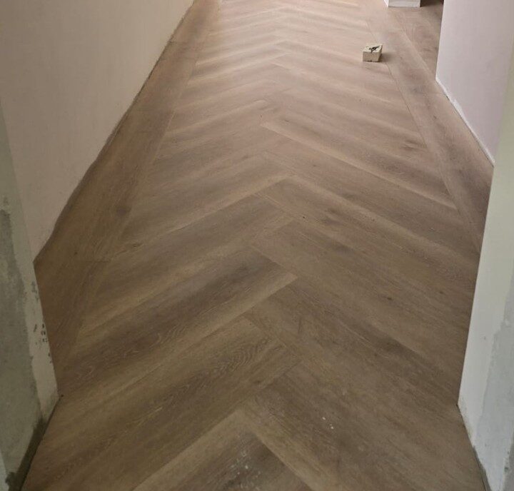 Instagram post from finfloorsa. This post is in position 4.