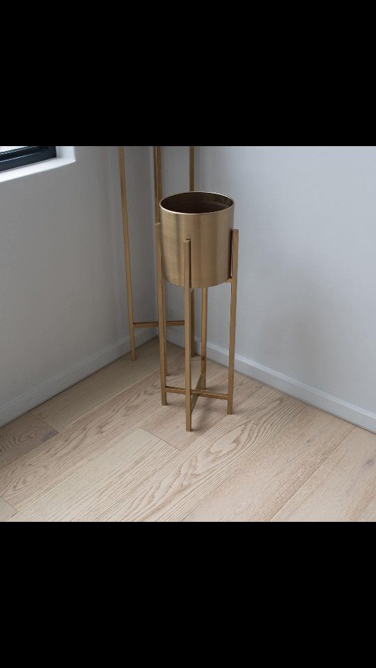 Instagram post from finfloorsa. This post is in position 19.